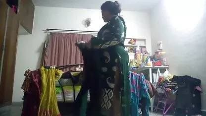 Slutty بانوی داغ فیلم های سکسی سوپر طول می کشد بزرگ سیاه و سفید دیک